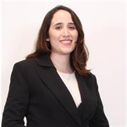 Laureata in Scienze Politiche con certificazione C1 (CAE) offre ripetizioni di inglese